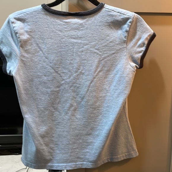 Women’s short sleeved tshirt with Fosters printed on the front. - Picture 5 of 5